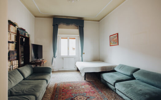 AV811 Apartment in the prestigious and historic Palazzo Ratta Agucchi, Via Farini