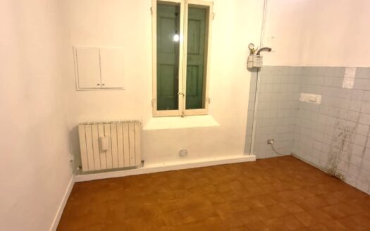 AV836 Via Marco Emilio Lepido, 2 bedroom in a small building with independent heating