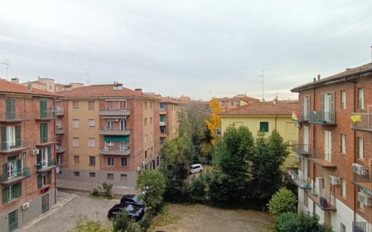 AV835 – Large 1 bedroom in Via Leandro Alberti