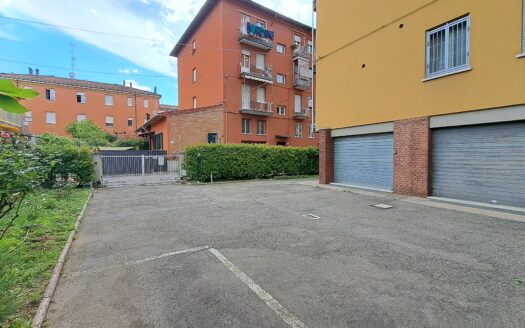 AV863 – 2 Bedroom to renovate in the Mazzini neighborhood