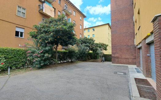 AV863 – 2 Bedroom to renovate in the Mazzini neighborhood