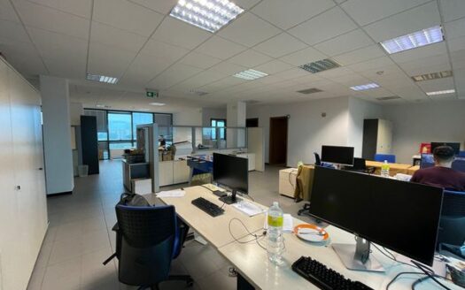 UV17 – Ufficio in vendita in Via Guelfa s.n.c., San Vitale – Massarenti, Bologna