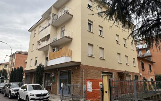 AV930 -Appartamento in vendita in via Frescobaldi, Bologna