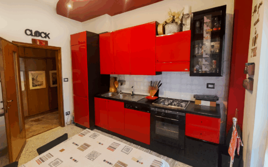 AV944- Appartamento in Vendita in centro, Bologna