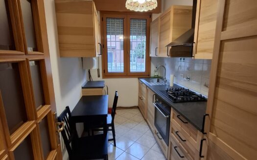 **AA416 Savena ( ad. ze Via Sardegna ) in Via Tevere**