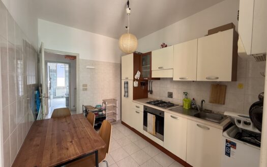 AV986 – Appartamento in vendita in via Bellombra – Bologna
