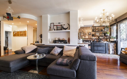 AV961 – AMPIO QUADRILOCALE BEN TENUTO ACCANTO A PARCO TALON