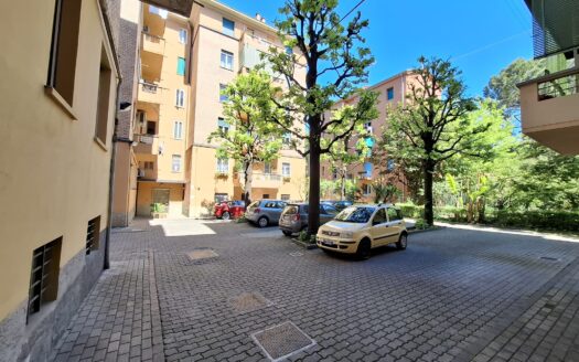 AV977 – Appartamento in vendita in Via Romagnoli, Bologna