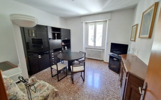 AV977 – Appartamento in vendita in Via Romagnoli, Bologna