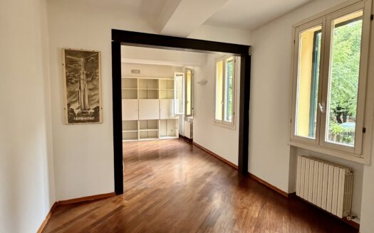 AV978 – Appartamento in vendita in Via degli Angeli, Bologna