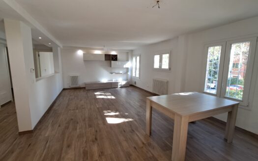 AV1008 – Appartamento in vendita in Via dell’Uccellino – Bologna