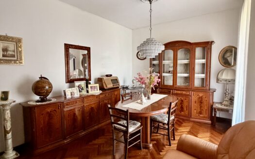 AV1011 – Appartamento in vendita in Via Cellini – Bologna