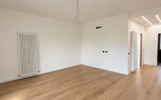 AV1017 – Appartamento in vendita in Piazza della Resistenza – Bologna